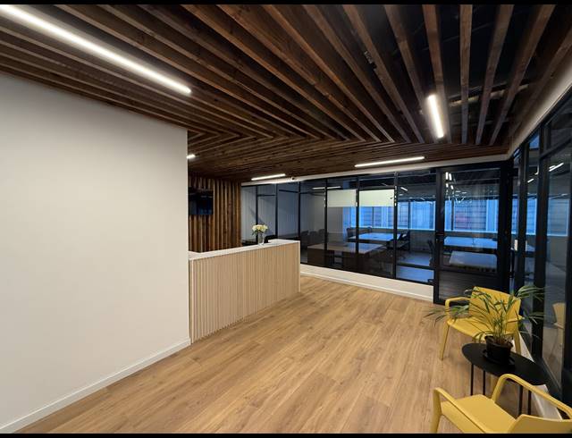 197M² OFFICE TO LET IN FORESHORE
